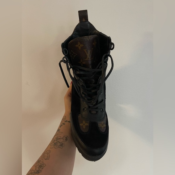 Louis Vuitton Laureate Platform Desert Boot - Picture 11 of 11